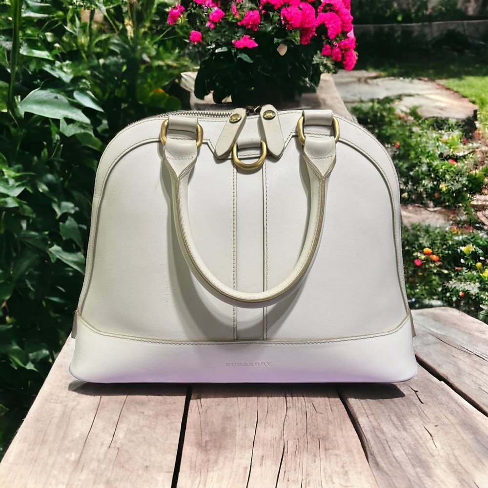 💕❤️Burberry Large Leather  Handbag💕❤️